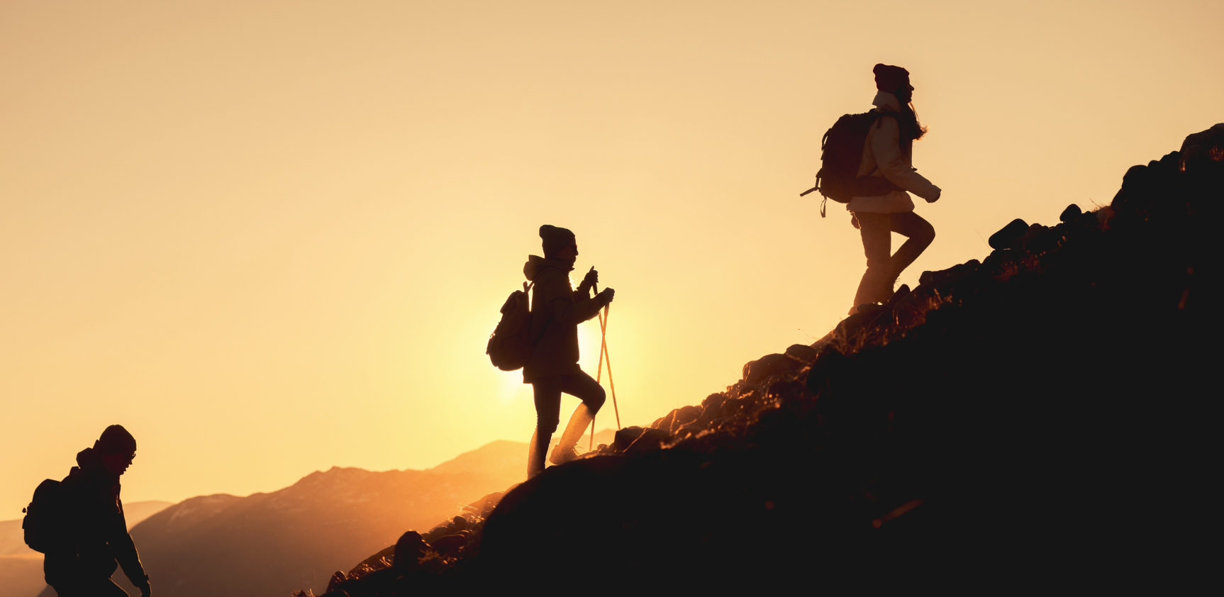 people-walking-on-the-mountain-1726px